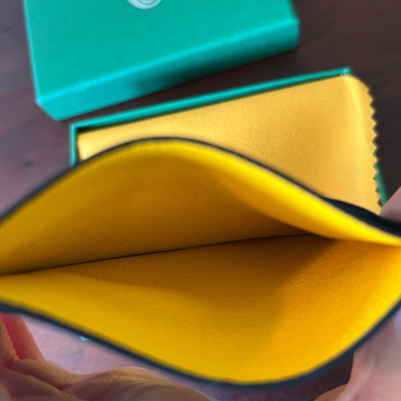 Goyard Black and White Card Holder - Picture 3 of 3